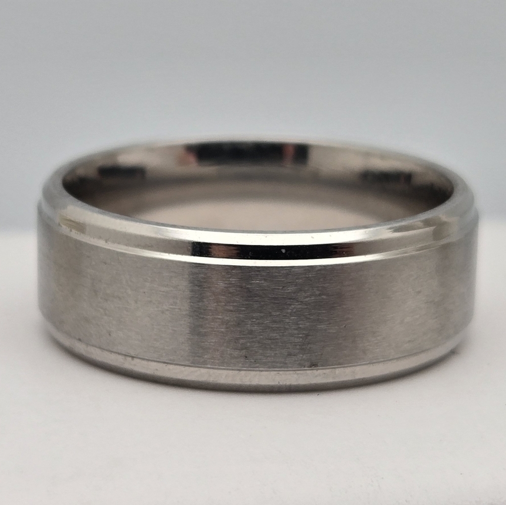 ✨2/$10✨ Silver Stainless Steel Ring Men Brushed Matte Size 9.5